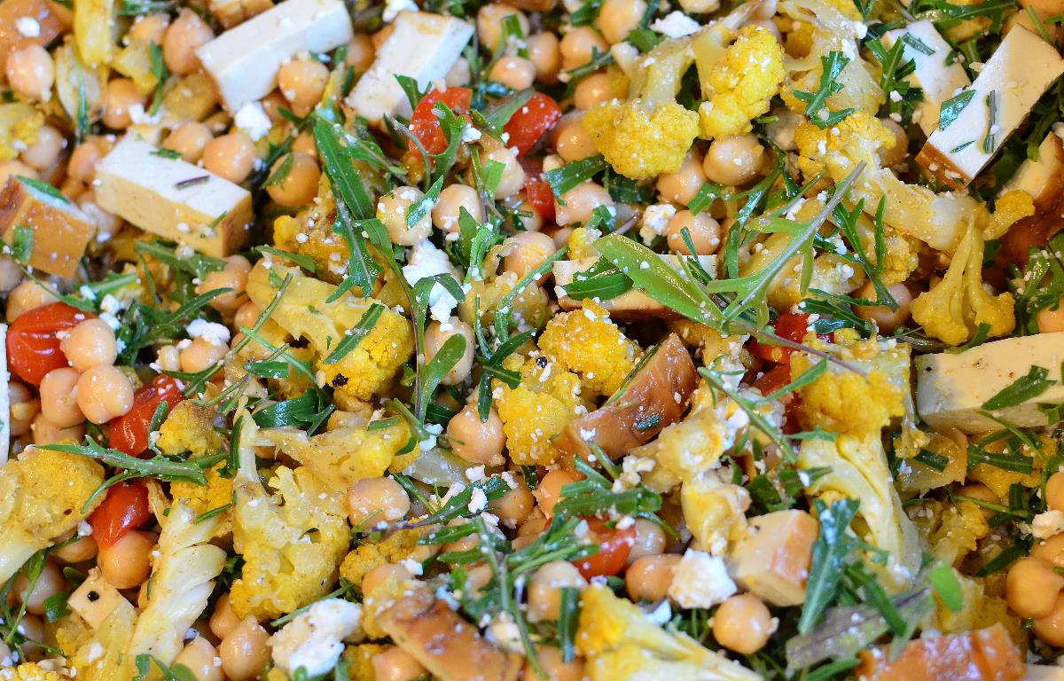 cauliflower, chickpea and arugula salad